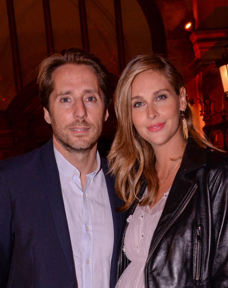 Exclusif - Mathieu Vergne et sa femme Ophélie Meunier - People au défilé Etam Live Show 2021 à l'Opéra Garnier à Paris le 4 octobre 2021. © Cyril Moreau / Rachid Bellak / Bestimage