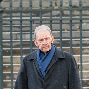 Étienne Mougeotte - Sorties de l'église de la Madeleine après les obsèques de Johnny Hallyday à Paris, le 9 décembre 2017. © Coadic Guirec/Bestimage