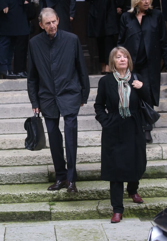 Etienne Mougeotte et sa femme à la sortie des obsèques de André Rousselet en la Basilique Sainte-Clotilde de Paris le 2 juin 2016. 