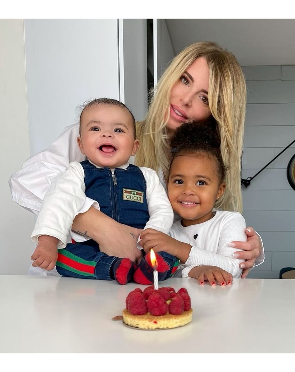 Emilie Fiorelli de nouveau en couple avec M'Baye Niang, elle officialise leur réconciliation sur Instagram.