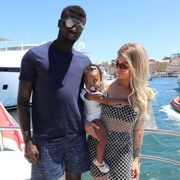 Emilie Fiorelli de nouveau en couple avec M'Baye Niang, elle officialise leur réconciliation sur Instagram.