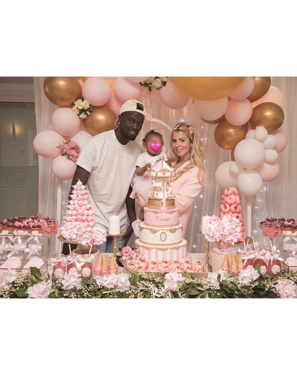Emilie Fiorelli de nouveau en couple avec M'Baye Niang, elle officialise leur réconciliation sur Instagram.