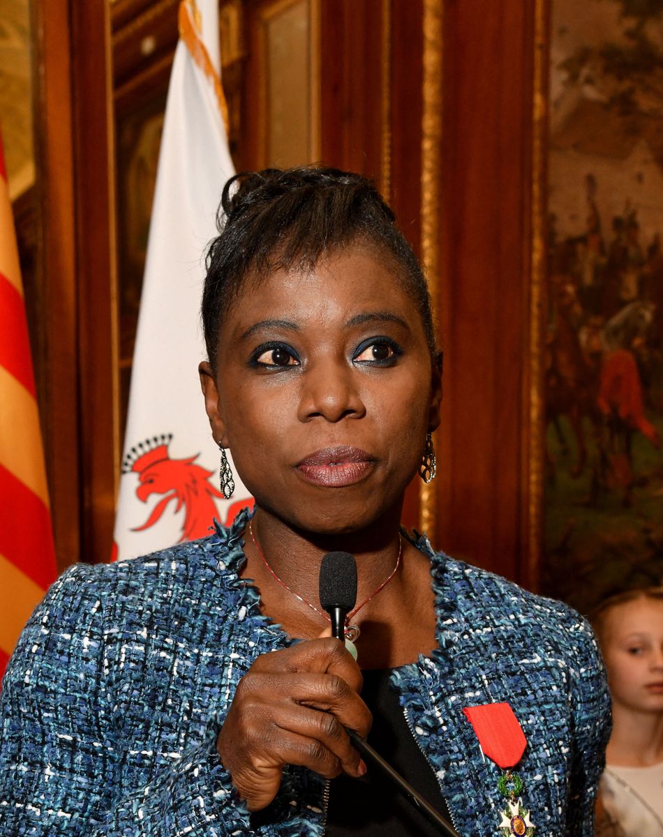 Exclusif - Surya Bonaly a reçu par Christian Estrosi, le maire de Nice, les Insignes de Chevalier dans l'Ordre de la Légion d'Honneur dans les salons du Musée Masséna à Nice le 13 décembre 2019. Née en 1973 à Nice, Surya Bonaly affiche l'un des plus beaux palmarès du patinage artistique français. Surya Bonaly n'a pu retenir quelques larmes lors du discours du maire de Nice. © Bruno Bebert / Bestimage