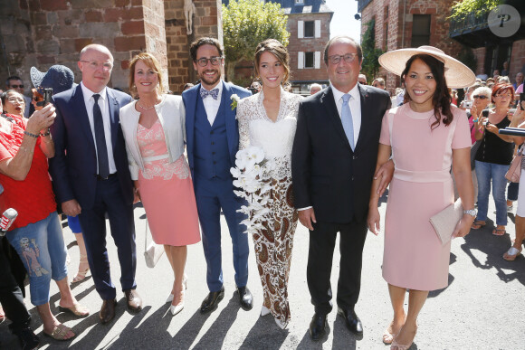 François Hollande, Ségolène Royal et les parents de la mariée - Mariage de Thomas Hollande et de la journaliste Emilie Broussouloux à la mairie à Meyssac en Corrèze près de Brive, ville d'Emiie. Le 8 Septembre 2018.