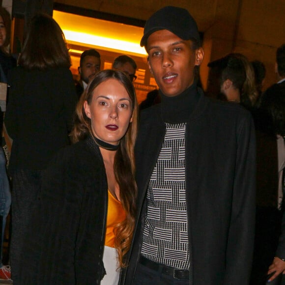 Le chanteur Stromae et sa femme Coralie Barbier - Défilé de mode "Kenzo" collection prêt-à-porter Printemps-Eté 2017 lors de la Fashion Week de Paris à la Cité de l'architecture et du patrimoine au Trocadéro à Paris, France, le 4 octobre 2016. © Agence/Bestimage