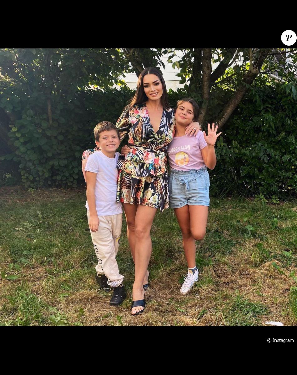Emilie Nef Naf, ex-candidate de télé-réalité désormais business woman et maman de deux enfants, Maëlla et Menzo.