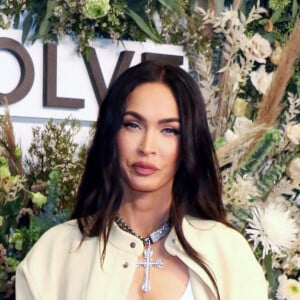 Megan Fox au photocall de la soirée "Revolve Gallery" lors de la New York Fashion Week, le 9 septembre 2021. 