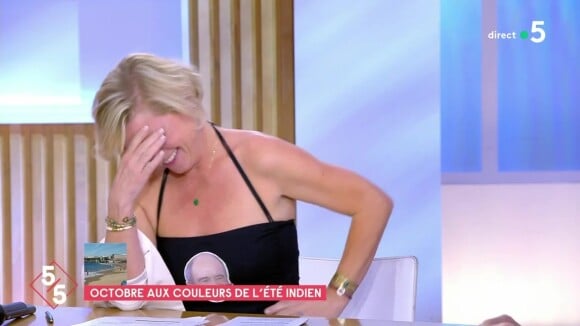Anne-Elisabeth Lemoine en maillot de bain : la présentatrice se dévoile en direct dans "C à Vous"