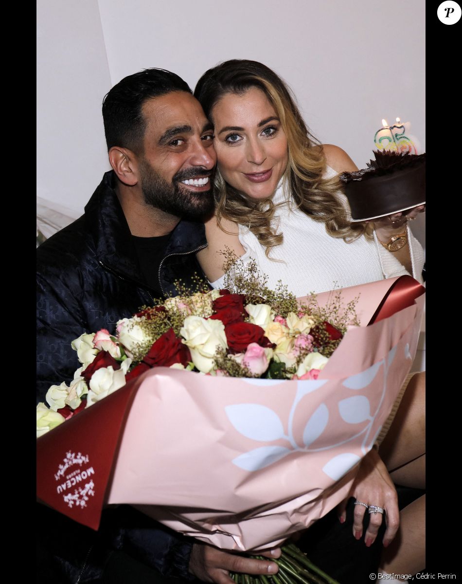 Exclusif - Anniversaire de Magali Berdah, en compagnie de son compagnon Stéphane. Le 26 novembre 2020 © Cédric Perrin / Bestimage