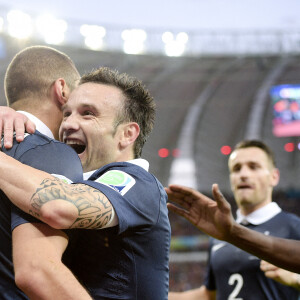 Archive - Karim Benzema (Fra) après son 3e but Mathieu Valbuena (Fra) : France vs Honduras - Coupe du Monde FIFA - Porto Alegre en 2014.