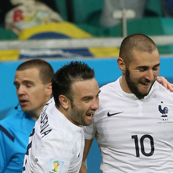 Mathieu Valbuena et Karim Benzema - Match du groupe E entre la France et la Suisse au stade Fonte Nova à Salvador de Bahia au Brésil, le 20 juin 2014, pendant la coupe du monde de la FIFA 2014. La France l'emporte sur la Suisse avec un score 5-2