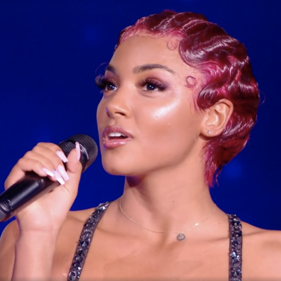 Wejdene dans "Danse avec les stars", sur TF1 vendredi 22 octobre 2021.