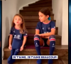 Angel di Maria découvre un message vidéo de ses deux filles, aux couleurs du PSG, dans "Téléfoot" le 24 octobre 2021.