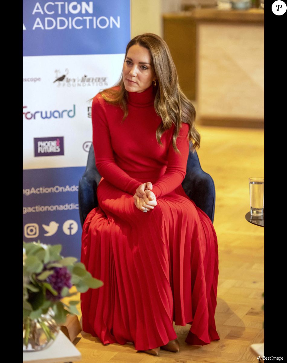 Catherine (Kate) Middleton, duchesse de Cambridge, marraine du Forward Trust, lors d'un événement organisé par le trust pour lancer la campagne "Agir contre la toxicomanie" de l'organisme de bienfaisance à Londres, Royaume Uni, le 19 octobre 2021.