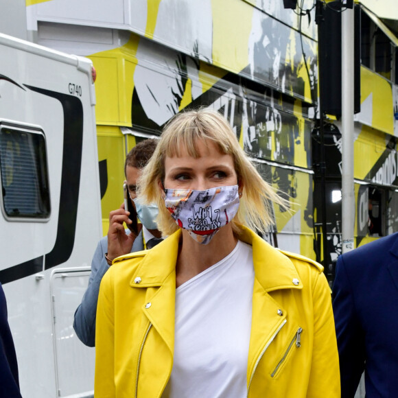 La princesse Charlene de Monaco et le prince Albert II de Monaco durant le 1er jour du Tour de France 2020 à Nice, le 29 août 2020. Un tour de France placé sous des mesures sanitaires strictes en période de COVID-19. © Bruno Bebert / Bestimage