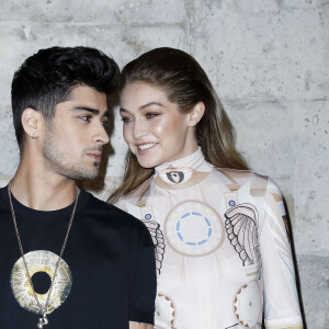 Gigi Hadid et son compagnon Zayn Malik - People au défilé de mode prêt-à-porter printemps-été 2017 "Givenchy" à Paris. Le 2 octobre 2016 © Olivier Borde / Bestimage