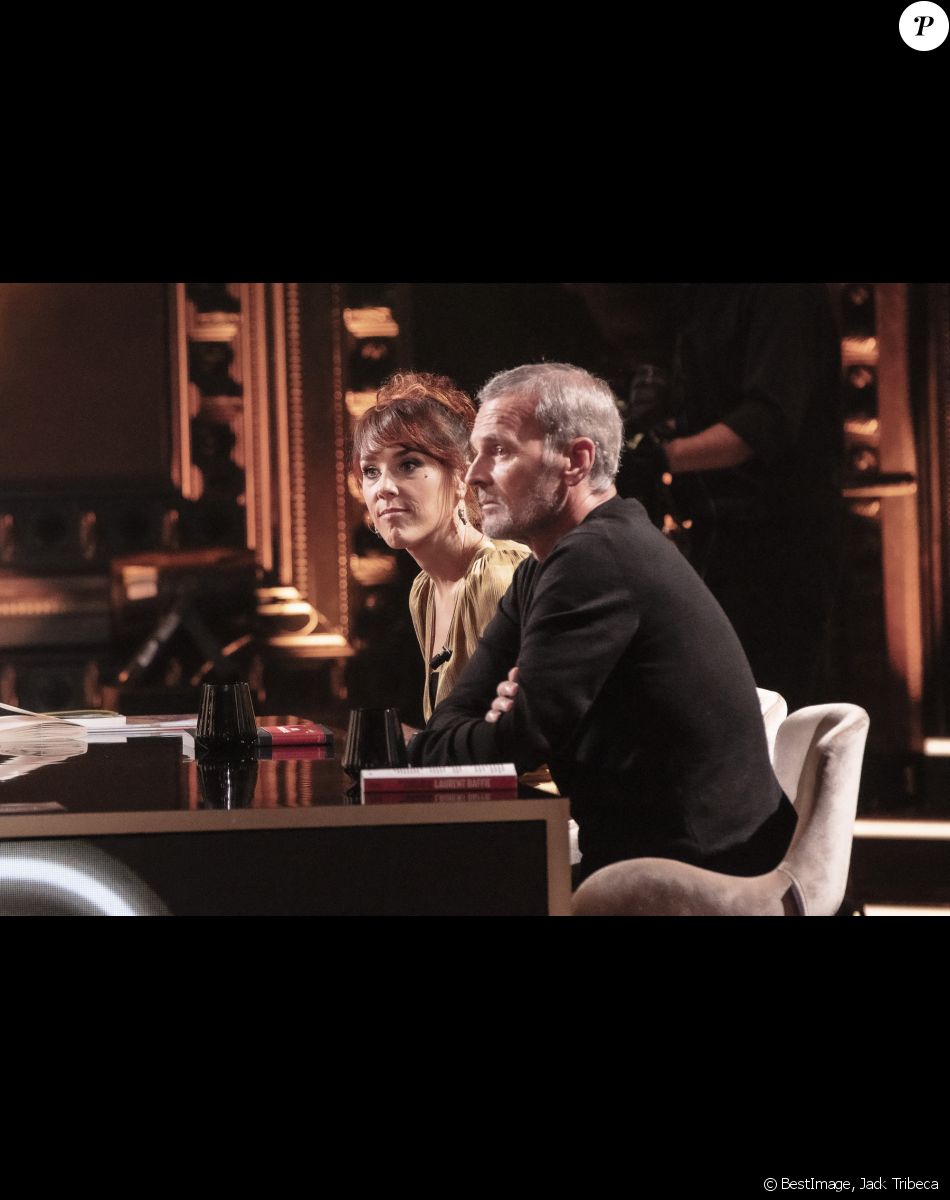 Exclusif - Zaz , Laurent Baffie - Sur le plateau de l'émission On Est En Direct (OEED) du samedi 30/10/2021, exceptionnellement enregistrée et présentée par L.Salamé et L.Ruquier à Paris le 29 octobre 2021. © Jack Tribeca / Bestimage