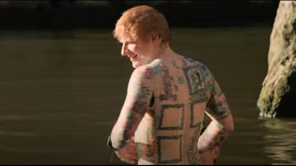 Ed Sheeran dans le clip du titre Overpass Graffiti.