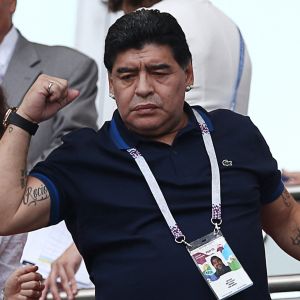 Diego Maradona - Célébrités dans les tribunes lors de la 8ème de finale du match de coupe du monde opposant la France à l'Argentine au stade Kazan Arena à Kazan, Russie.