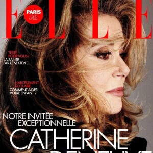 Catherine Deneuve dans le magazine "Elle" du 5 novembre 2021.
