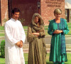 Diana et Jemima Khan Goldsmith lors d'un visite au Pakistan en 1997, quelques mois avant la mort de la princesse dans un accident de voiture à Paris.