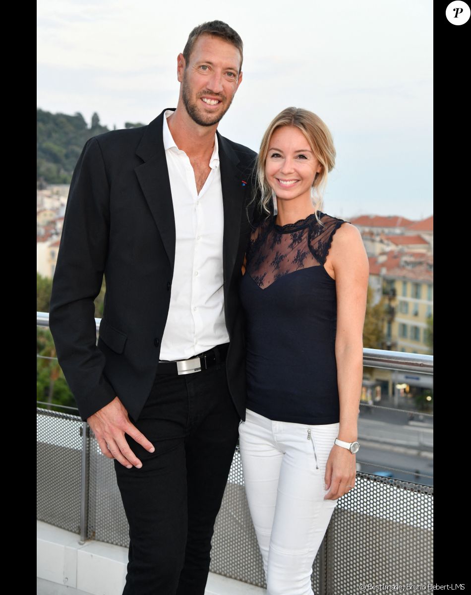 Alain Bernard, le champion olympique de natation et ambassadeur de la Fondation, et sa compagne Faustine durant la soirée de la Fondation Claude Pompidou sur le toit terrasse de l'hôtel Aston La Scala après la remise du prix 2018. Cette année, c'est le professeur Guylène Page du CHU de Poitiers qui a reçu le chèque de 100000 euros pour le 9ième prix Claude Pompidou pour la recherche sur la maladie d'Alzheimer à la Fondation Claude Pompidou à Nice, France, le 14 septembre 2018. © Bruno Bebert-LMS/Bestimage