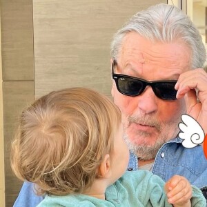 Alain Delon et son petit-fils Lino, fils de sa fille Anouchka.