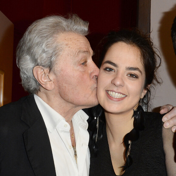 Alain Delon et sa fille Anouchka Delon - Première de la pièce "Libres sont les papillons" au théâtre Rive Gauche à Paris, le 15 janvier 2016. © Guirec Coadic/Bestimage