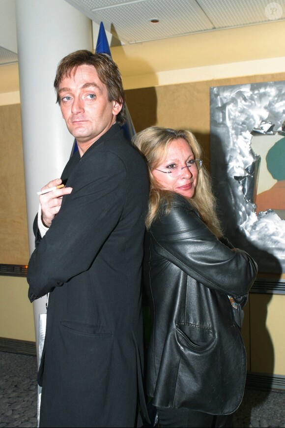 Pierre Palmade et Véronique Sanson - Vernissage d'Olivier Vincent à la galerie DDB, à Paris, en 2003