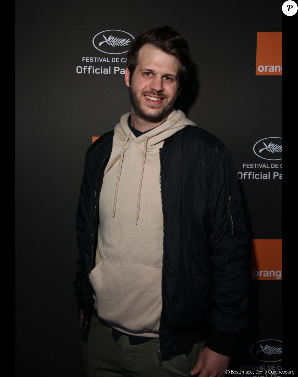 Alessandro Belmondo au photocall de la soirée "Orange" sur la plage de l'hôtel Majectic lors du 72ème Festival International du Film de Cannes, le 18 mai 2019. © Denis Guignebourg/Bestimage