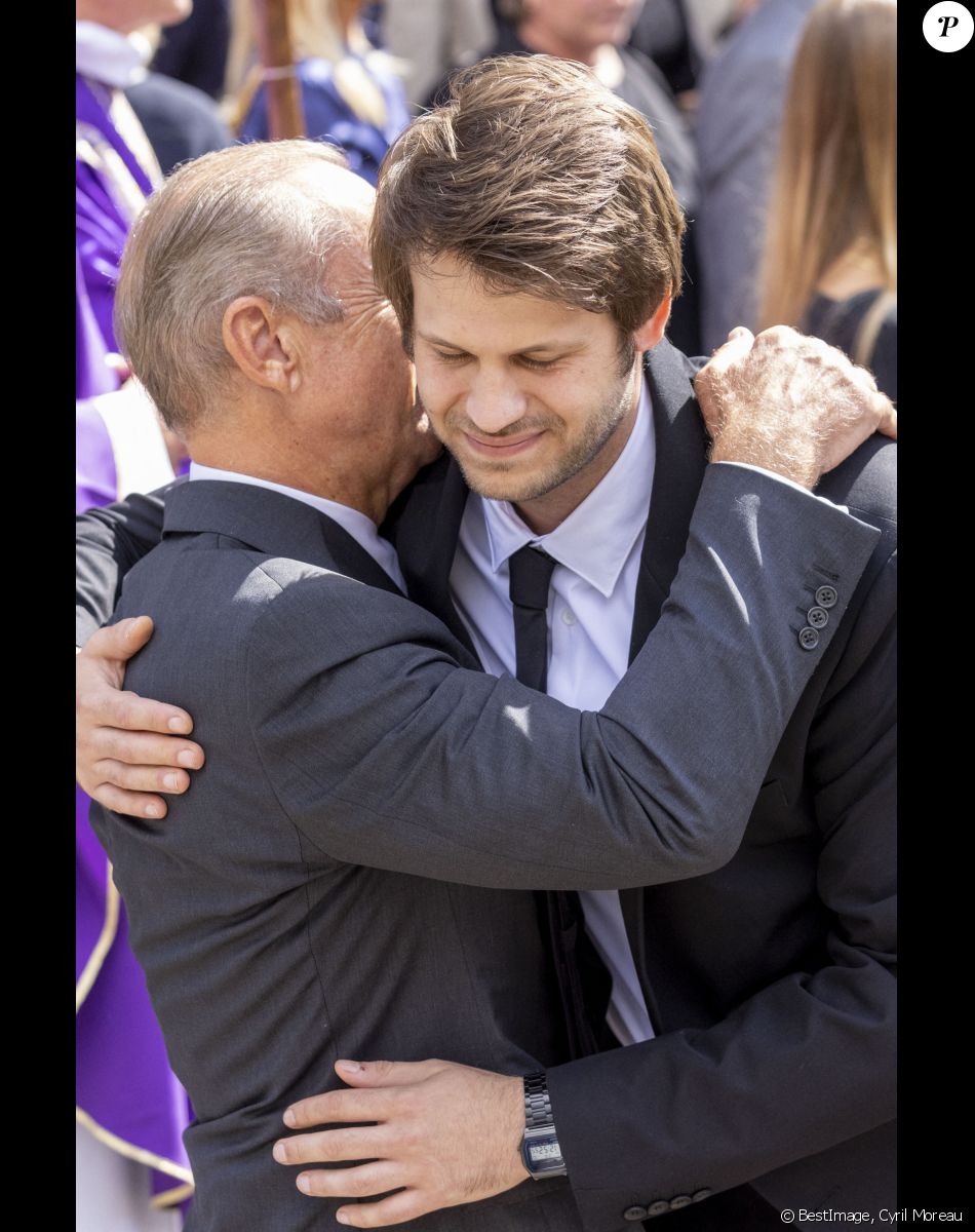 Alessandro Belmondo - Sorties - Obsèques de Jean-Paul Belmondo en l'église Saint-Germain-des-Prés, à Paris le 10 septembre 2021. © Cyril Moreau / Bestimage