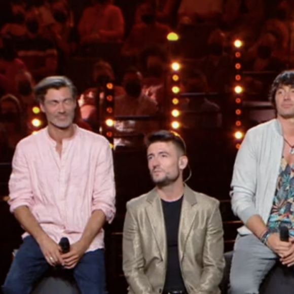 Élodie Frégé, Sofia Essaïdi, Patxi, Romain, Michal et Lukas lors du prime anniversaire de la "Star Academy" - 13 novembre 2021,TF1