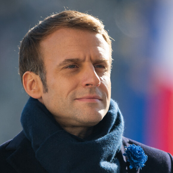 Emmanuel Macron, président de la République française lors d'une cérémonie à l'Arc de Triomphe et sur la Tombe du Soldat inconnu, dans le cadre des commémorations marquant le 103ème anniversaire de l'armistice du 11 novembre 1918, mettant fin à la Première Guerre mondiale (WWI) à l'Arc de Triomphe à Paris, France, le 11 novembre 2021.
