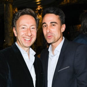 Stéphane Bern et son compagnon Yori Bailleres - Inauguration de la statue de cire de "Muriel Robin et Pierre Palmade" au musée Grévin à Paris le 25 octobre 2021. © Coadic Guirec/Bestimage