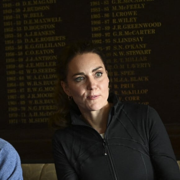 Le prince William, duc de Cambridge, et Catherine (Kate) Middleton, duchesse de Cambridge, visitent le clud de Rugby, City of Derry R.F.C. à Londonderry, Royaume Uni, le 29 septembre 2021. 