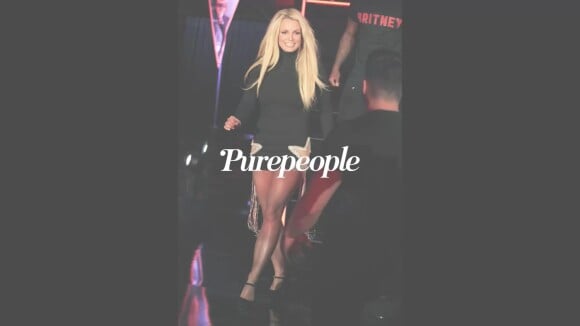 Britney Spears exulte : elle fait exploser le champagne et casse sa très longue sobriété