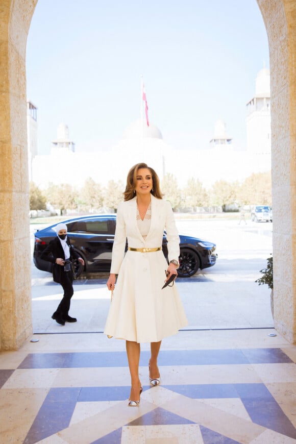 La reine Rania de Jordanie au palais Al Husseiniya à Amman à l'occasion de la visite officielle du prince Charles et son épouse Camilla en Jordanie. Le 16 novembre 2021