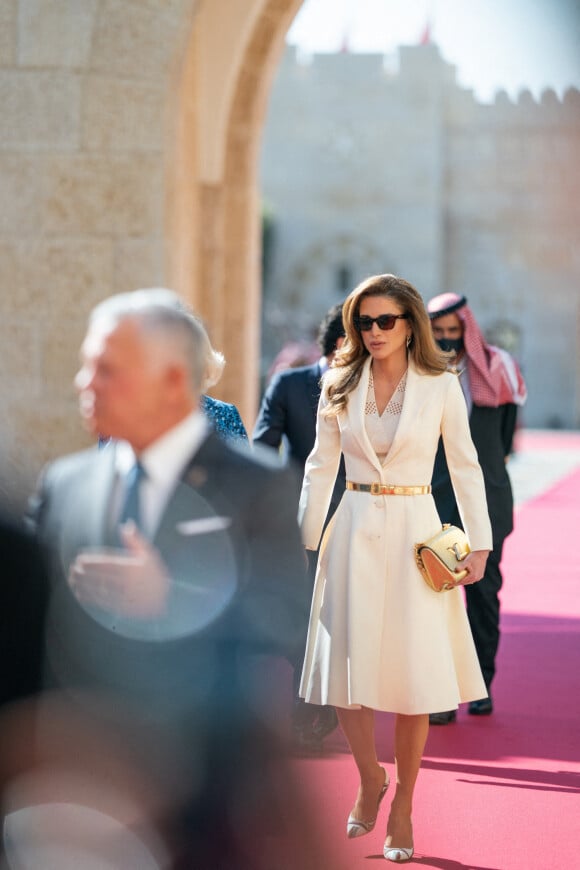 La reine Rania de Jordanie au palais Al Husseiniya à Amman à l'occasion de la visite officielle du prince Charles et son épouse Camilla en Jordanie. Le 16 novembre 2021