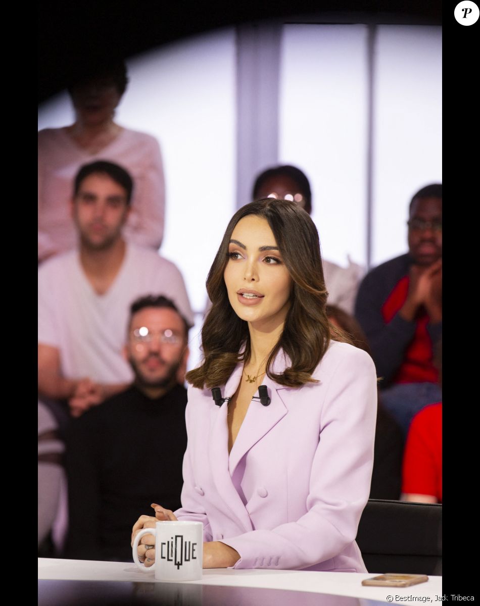 Exclusif - Nabilla Benattia-Vergara - Enregistrement de l'émission "Clique" présentée par M. Achour sur Canal Plus à Issy-les-Moulineaux le 31 janvier 2020. © Jack Tribeca/Bestimage
