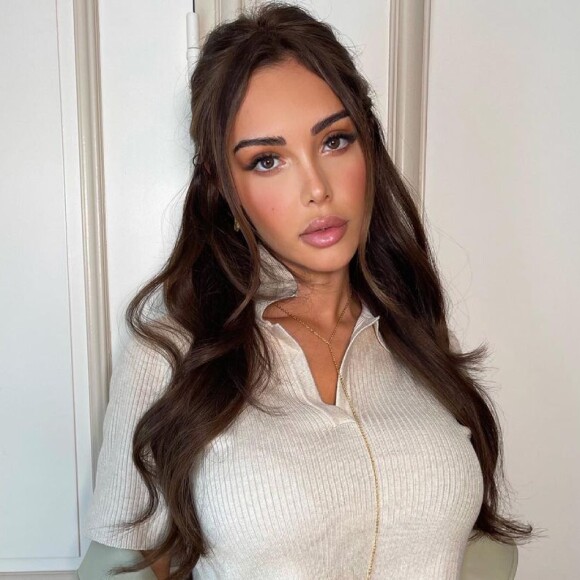 Nabilla, mariée à son amoureux Thomas Vergara et maman d'un adorable petit garçon prénommé Milann.