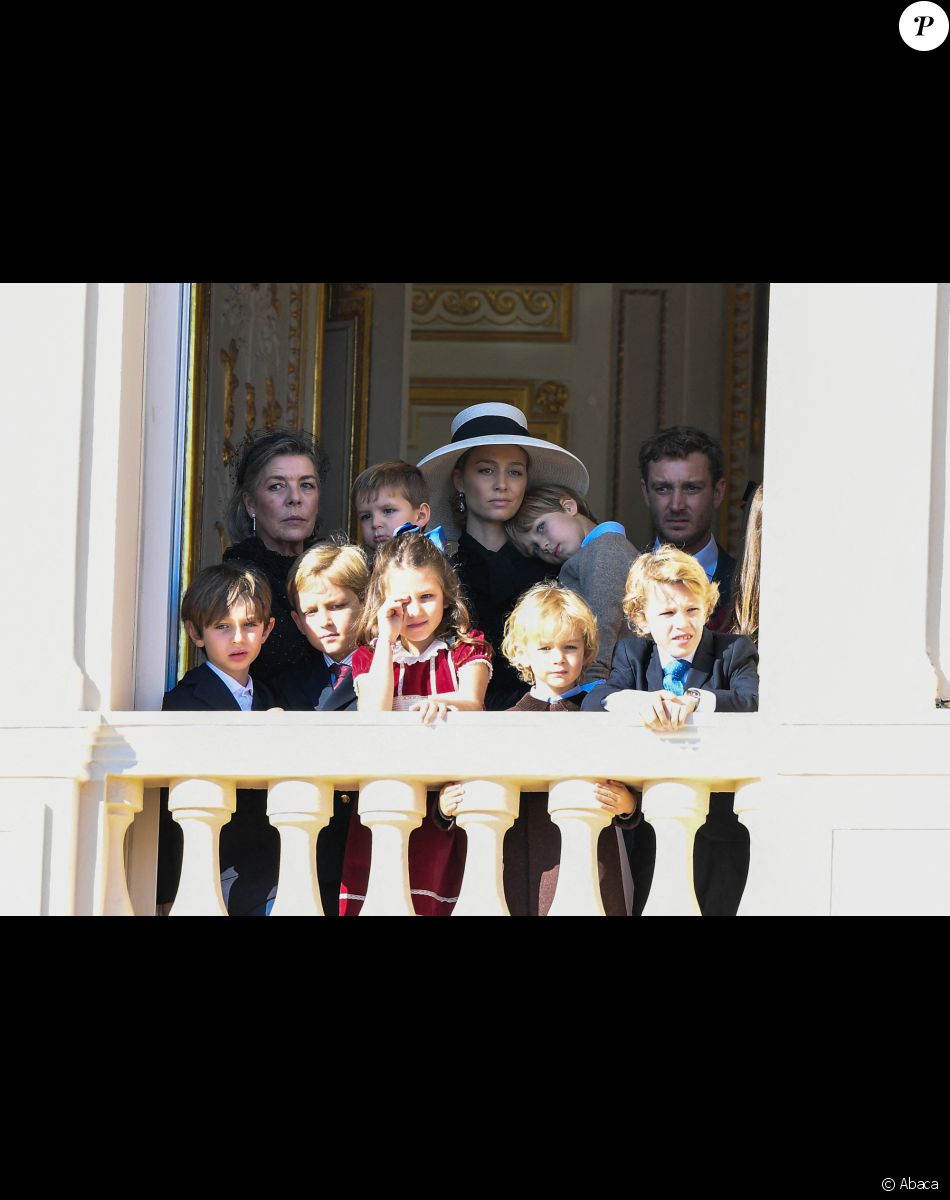 La princesse Caroline de Hanovre, Beatrice Borromeo-Casiraghi et Pierre Casiraghi lors de la Fête nationale de Monaco, le 19 novembre 2021.