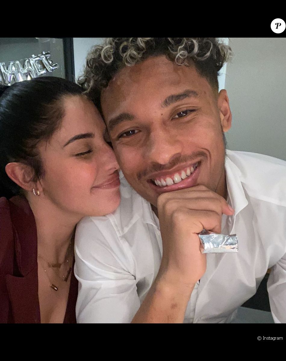 Coralie Porrovechio, ex-candidate de télé-réalité vue dans "Secret Story", est désormais heureuse avec son compagnon Boubacar Kamara qui est également le père de son fils Leeroy et de leur futur bébé.