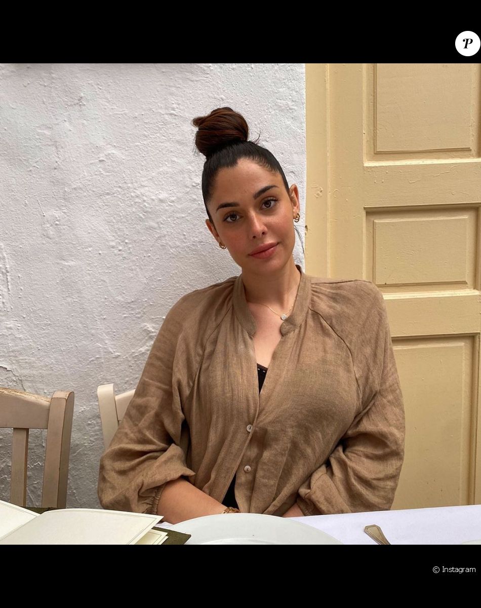 Coralie Porrovechio, ex-candidate de télé-réalité vue dans "Secret Story", est désormais heureuse avec son compagnon Boubacar Kamara qui est également le père de son fils Leeroy et de leur futur bébé.