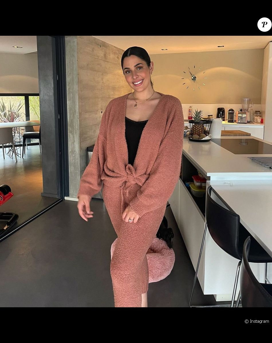 Coralie Porrovechio, ex-candidate de télé-réalité vue dans "Secret Story", est désormais heureuse avec son compagnon Boubacar Kamara qui est également le père de son fils Leeroy et de leur futur bébé.