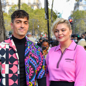 Louane Emera et son compagnon Florian Rossi arrivent au défilé de mode Miu Miu à Paris, France. © Veeren Ramsamy-Christophe Clovis/Bestimage 