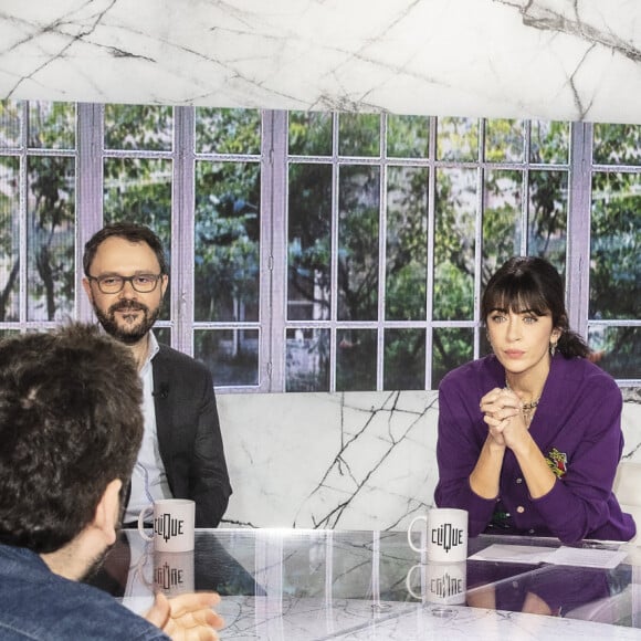 Riad Sattouf, Nolwenn Leroy - Enregistrement de l'émission "Clique" à Paris. Le 10 novembre 2021. © Jack Tribeca / Bestimage