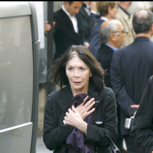 Juliette Gréco - Obsèques de Jean-Claude Brialy en l'église Saint-Louis-en-l'Île.