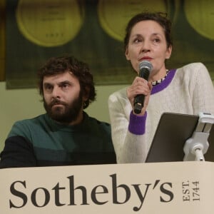 Pio Marmaï (pour l'Institut Curie), Jeanne Balibar (pour Solidarité Femmes) - Nouveau record lors de la 161e vente caritative des Hospices de Beaune : la pièce du président s'est vendue 800 000 euros