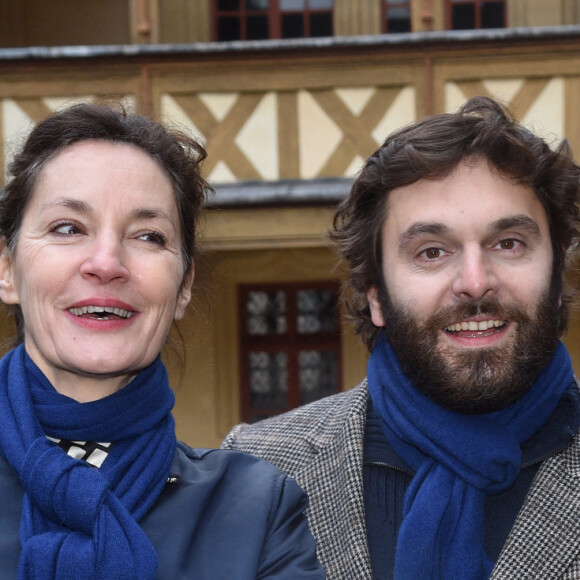 Pio Marmaï (pour l'Institut Curie), Jeanne Balibar (pour Solidarité Femmes) - Nouveau record lors de la 161e vente caritative des Hospices de Beaune : la pièce du président s'est vendue 800 000 euros