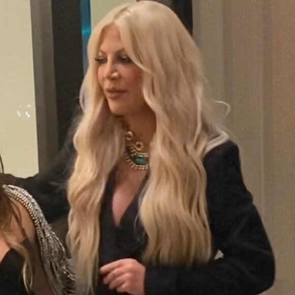Exclusif - Divorce imminent ? Tori Spelling ne porte plus son alliance et a effacé toutes les photos de son mari Dean McDermott sur Instagram.